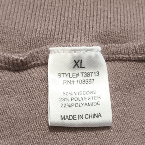 XL Sweet Rain Mauve Pink Rhinestone Knit Top with Lace Detail - Picture 5 of 5